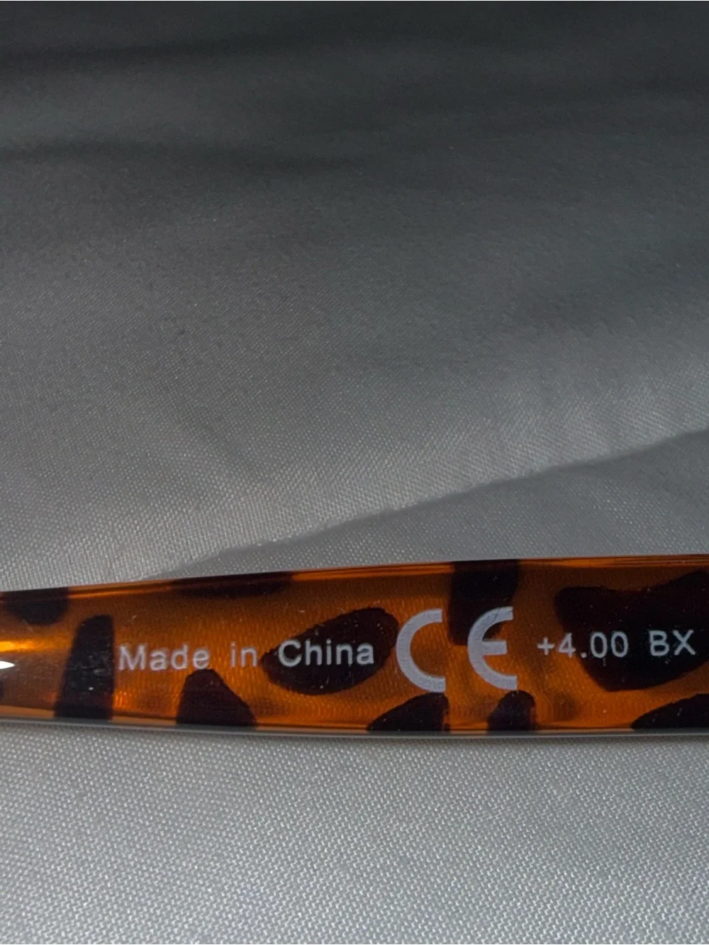Women’s oversized Tortoiseshell Reading Glasses - +4.00 Magnification